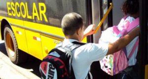 Rede Municipal de Ensino volta às aulas nesta segunda-feira temendo epidemia da dengue Escola 91