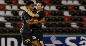 Corinthians derrota o Botafogo em Ribeirão Preto corinthians botafogo paulistao