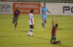 Em jogo de duas viradas, Portuguesa Santista vence o XV portuguesa santista xv