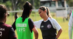 Treinadora analisa as primeiras semanas com as Guerreiras tatiele ferroviaria