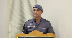 Subtenente Antônio Marcos Camargo recebe Diploma de Honra ao Mérito Camargo 01