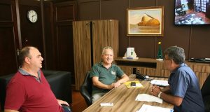 Empresários apresentam sugestões para disciplinar o descarte de entulho em Araraquara Empresarios dengue