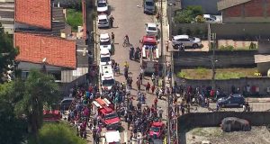 Adolescentes atiram dentro de escola em Suzano e matam 8 pessoas Escola Suzano