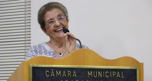 Professora emérita da Unesp, Maria Helena de Moura Neves concorre ao prêmio Ester Sabino Maria Helena 111