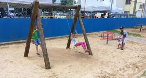 Prefeitura entrega melhorias na área de convivência do Residencial dos Oitis Oitis novo 02