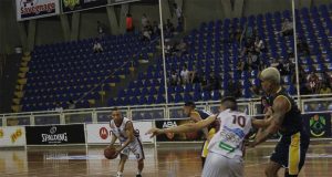 Araraquara sofre nova derrota pelo Brasileiro de Basquete aba blackstar