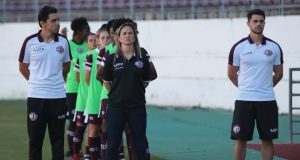 “Foi o jogo da superação”, destaca treinadora da Ferroviária tatiele silveira audax