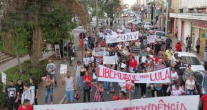 Greve geral leva manifestantes às ruas de Araraquara Augusto Capa