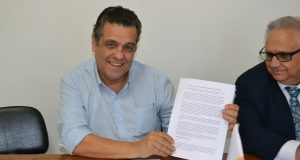 Carf anula multa de R$ 69 mi contra Prefeitura de Araraquara Delorges e Marcelo