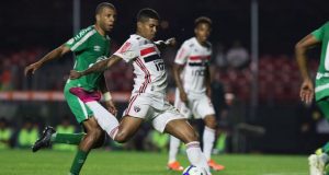 São Paulo goleia a Chapecoense pelo Brasileirão