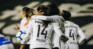 Corinthians vence, se classifica no Brasileirão e bate recorde mundial