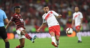 Em noite de Bruno Henrique, Flamengo bate Inter pela Libertadores