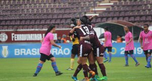 Guerreiras Grenás massacram e se classificam no Brasileiro Feminino