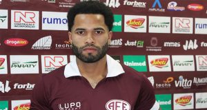 Ferroviária anuncia zagueiro para restante da Copa Paulista