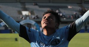 Destaque nos pênaltis, Luciana exalta conquista da Ferroviária