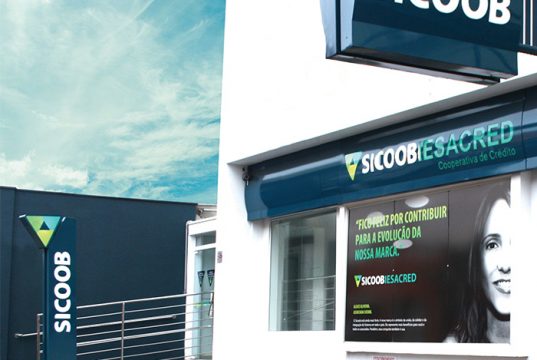 Agência principal do 4434 na Avenida Barroso em Araraquara