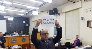 Câmara tem sessão encerrada por Servidores Municipais