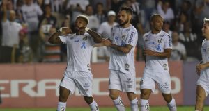 Santos vence Cruzeiro e dorme na vice-liderança do Brasileirão