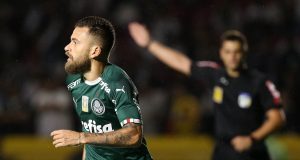 Fora de casa, Palmeiras derrota o Vasco pelo Brasileirão