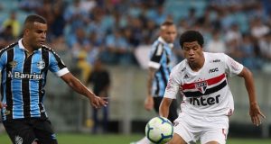 São Paulo perde para o Grêmio, mas se mantém no G6 do Brasileirão
