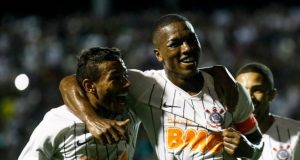 Corinthians vence Fluminense-PI e fica perto da próxima fase da Copinha