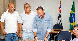 Sancionadas três leis aprovadas pela Câmara Municipal