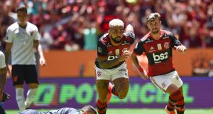Flamengo bate Athletico e conquista a Supercopa do Brasil