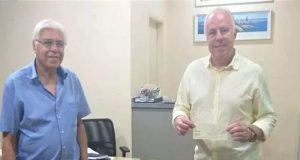 Em São Carlos vereador doa salário para ajudar à Santa Casa