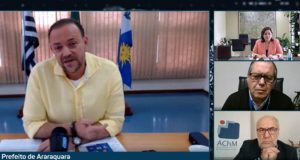 Prefeito aborda desafios no combate à Covid-19 com prefeitos do Chile