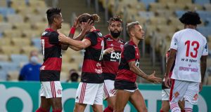 Sem sustos, Flamengo vence o Bangu na volta do Carioca