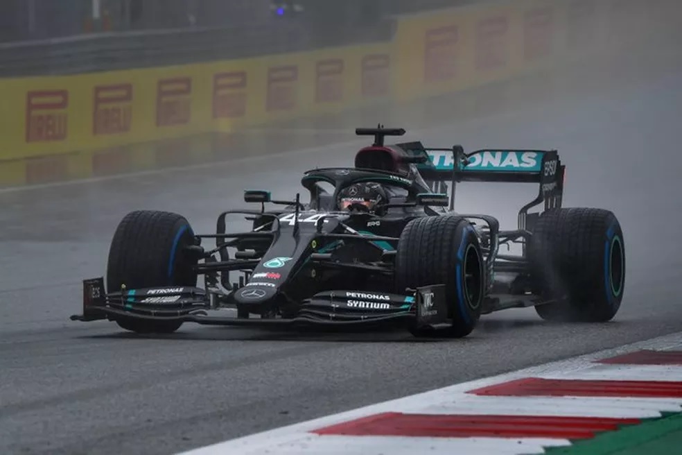 Hamilton Supera Chuva E Fica Com Pole No Gp Da Estiria De F 1 Rcia Araraquara