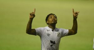 Com golaço de Marinho, Santos vence Sport fora de casa