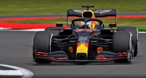 Max Verstappen surpreende e vence o GP dos 70 anos da F-1