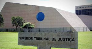 Lava Jato bate à porta do judiciário