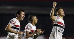 São Paulo goleia Binacional e garante vaga na Copa Sul-Americana