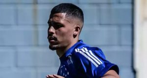 Gustavo Medina tem contrato reativado e pode ser aproveitado na Ferroviária