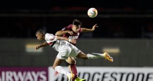 Em jogo emocionante, São Paulo leva gol no acréscimos e é eliminado da Sul-Americana
