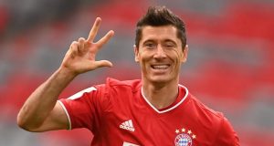 Robert Lewandowski é eleito o melhor jogador do mundo pela FIFA