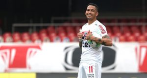 São Paulo bate Sport e abre vantagem na liderança do Brasileirão