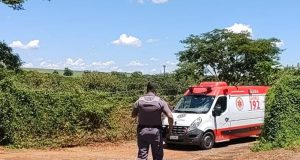 Assassino de esposa em Américo se mata na frente dos filhos e da polícia
