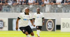 Morre, aos 45 anos, o ex-volante Gilmar Fubá, campeão mundial pelo Corinthians