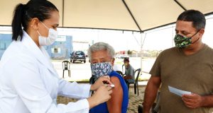 Saúde cria polos de vacinação para atendimento no final desta semana