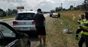 Motorista morre atropelado após parar para trocar pneu furado na Washington Luis