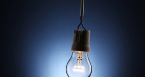 Conta de luz terá aumento em abril