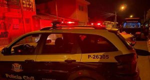 Homem é morto com três tiros no rosto. Criança de 2 anos é atingida no ombro