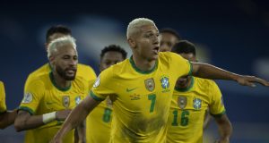 Brasil goleia o Peru, mantém os 100% e lidera o Grupo B da Copa América