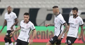 Corinthians perde para o Atlético-GO no jogo de ida da terceira fase da Copa do brasil