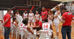 Sesi Araraquara vence a primeira dentro do Paulista Feminino de Basquete
