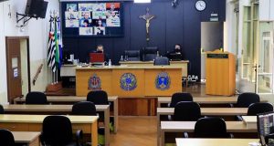 Câmara anuncia retorno presencial para dia 31
