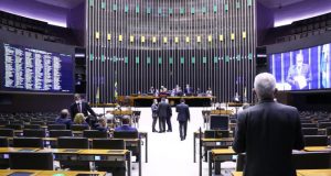 Câmara aprova inscrição automática na tarifa social de energia